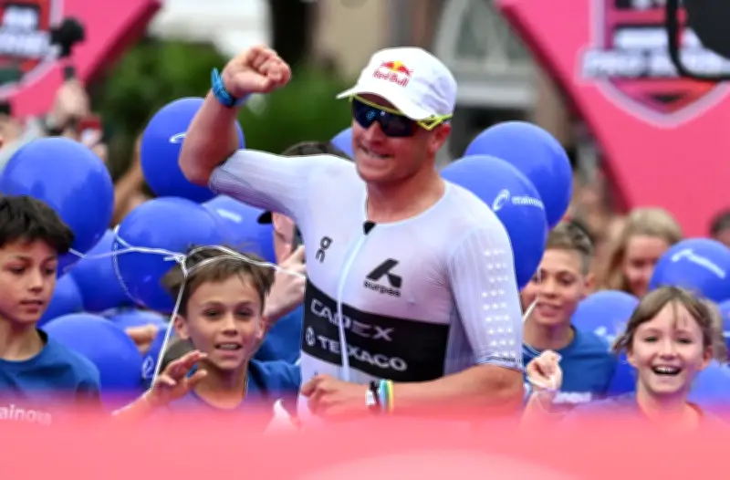 Triathlon-Star Kristian Blummenfelt gibt Premiere beim legendären Challenge Roth