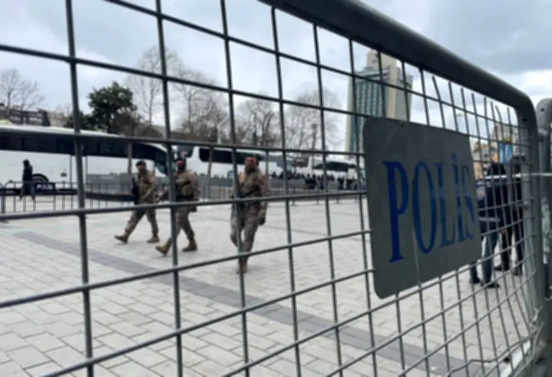 Türkische Drogenrazzien: Rockstar und Prominente festgenommen - Kritik an Behördenvorgehen