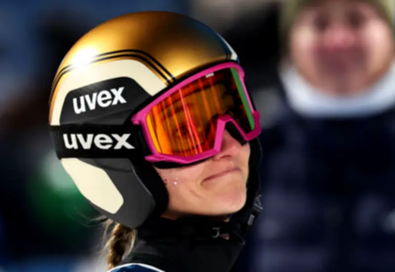 Tränenreicher Olympia-Abschied: Katharina Schmids bitteres Karriereende im Skispringen