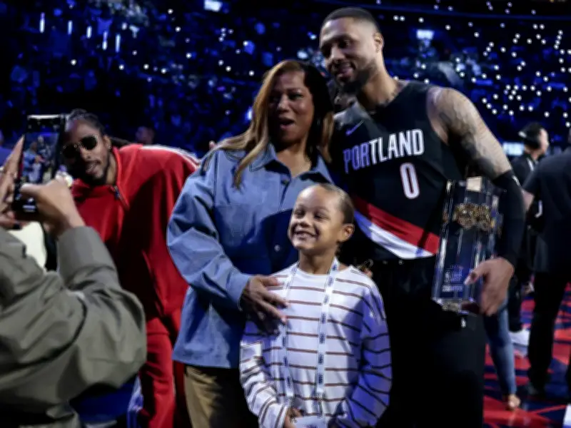 Trotz schwerer Verletzung: Damian Lillard triumphiert erneut beim NBA-Dreierwettbewerb