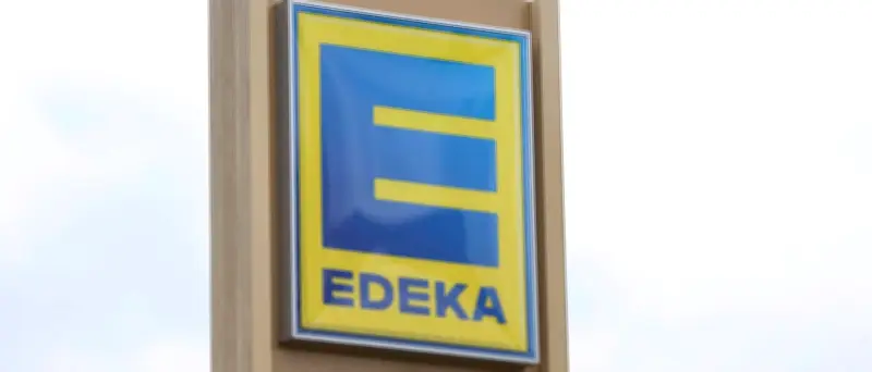 Täter sprengen Geldautomaten in Berliner Supermarkt und entkommen mit der Beute