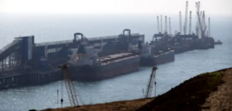 Ukrainische Drohnen treffen russisches Ölterminal in Taman – Infrastruktur schwer beschädigt