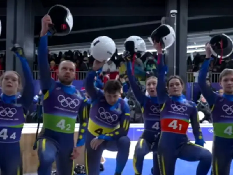 Ukrainische Rodel-Staffel zeigt Solidarität mit disqualifiziertem Skeleton-Piloten bei Olympia 2026
