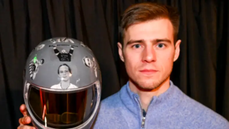 Ukrainischer Skeleton-Pilot mit Helm der Erinnerung: 22 tote Sportler auf Olympia-Helm