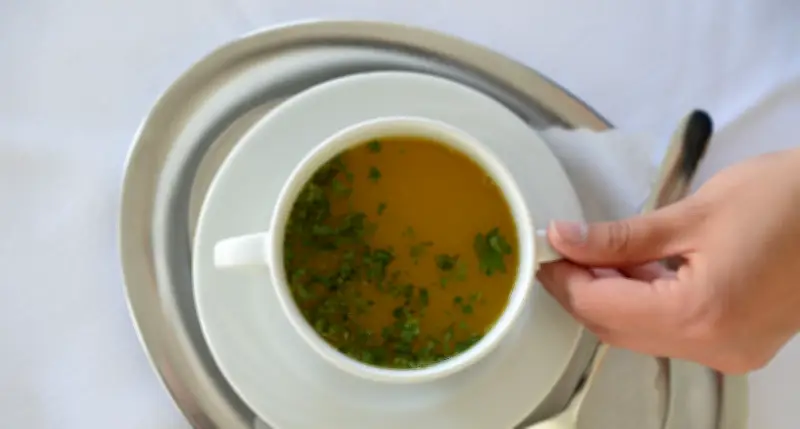 Umfrage: Junge Generation sieht großen Sinn im Fasten - Alkohol und Süßigkeiten top