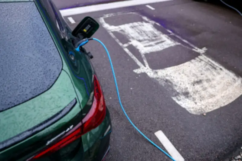 Umfrage zur E-Auto-Prämie: Jeder Dritte kennt neue Förderung nicht