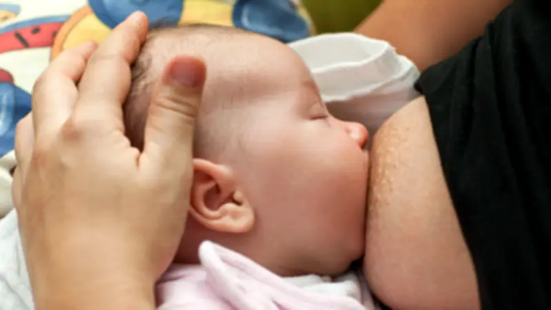 Unimedizin Greifswald ruft dringend zu Muttermilchspenden für Frühchen auf