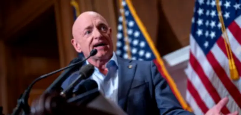 US-Gericht stoppt Sanktionen gegen Senator Kelly nach Aufruf zur Befehlsverweigerung