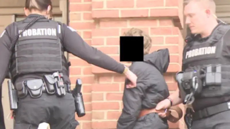 USA: 11-Jähriger erschießt Vater nach Nintendo-Verbot – Junge in Handschellen vor Gericht