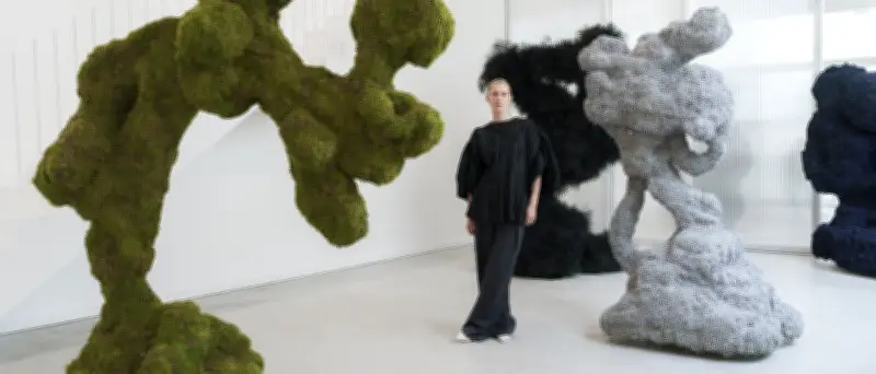 Valentinstag ohne Klischees: Berliner Floristin verrät zeitgemäße Blumen-Tipps