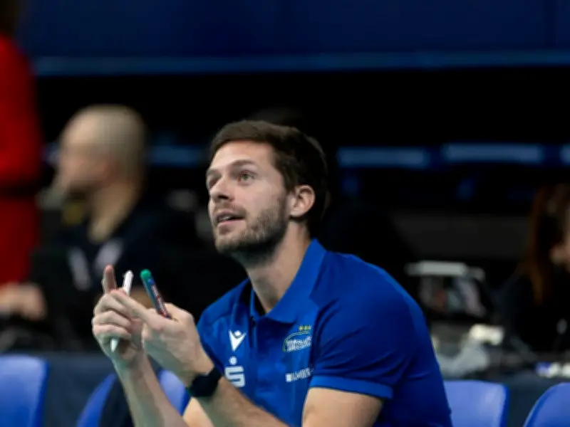 VC Wiesbaden verpflichtet Paul Sens als neuen Cheftrainer für die Frauen-Bundesliga