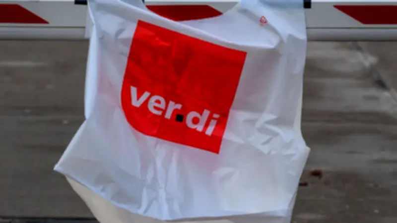 Verdi ruft zu Warnstreik im Kasseler Nahverkehr auf - Tarifkonflikt eskaliert