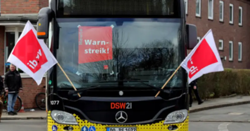 Verdi-Streik lähmt Nahverkehr: Anreise-Chaos droht beim BVB-FC Bayern Klassiker
