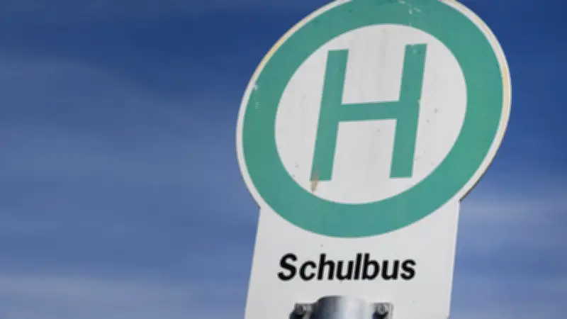 Verdi-Streik lähmt Schülerverkehr in MV: Eltern und Kinder im Krisenmodus