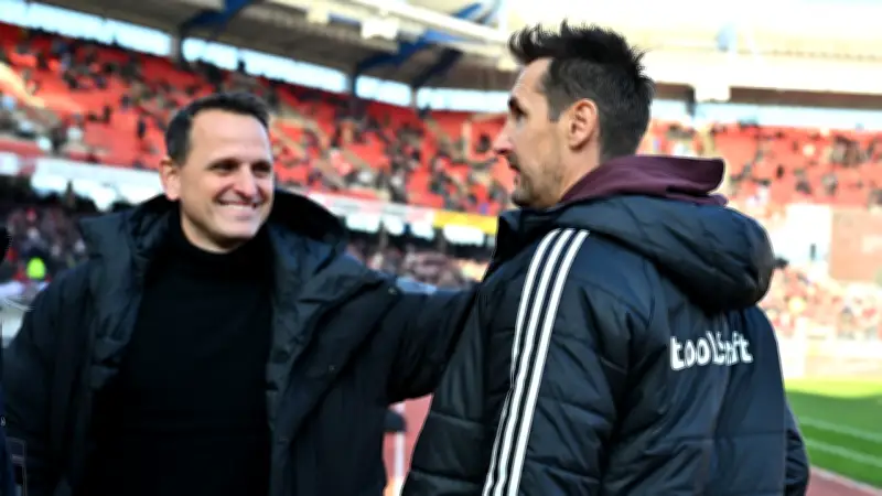 Vertragsverlängerung bis 2028: Miroslav Klose bleibt Cheftrainer beim 1. FC Nürnberg