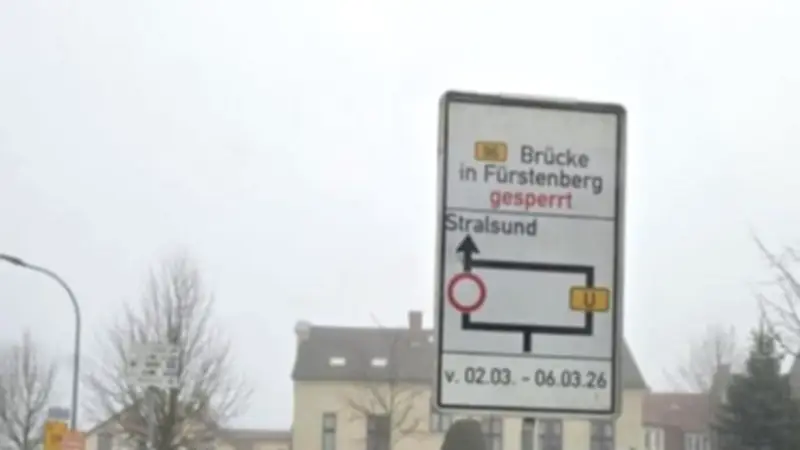 Verwirrung um B96-Sperrung in Fürstenberg: Falsche Schilder sorgen für Chaos