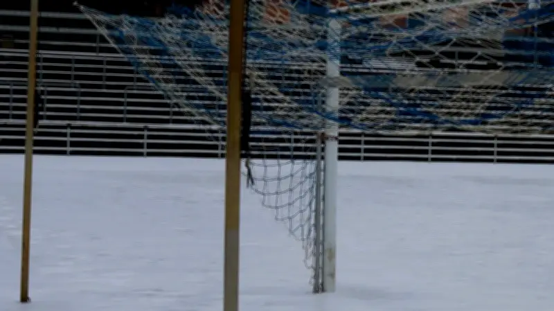 VFC Anklam: Eisiger Kunstrasen stoppt erstes Vorbereitungsspiel der Landesliga-Fußballer