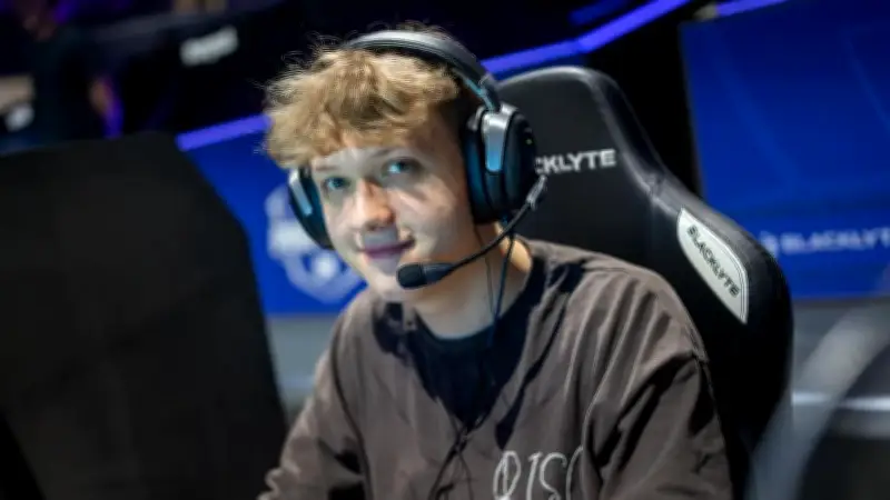 Vom Schulabbrecher zum Millionär: Wie der Fortnite-Star Rezon seine erste Million verprasste