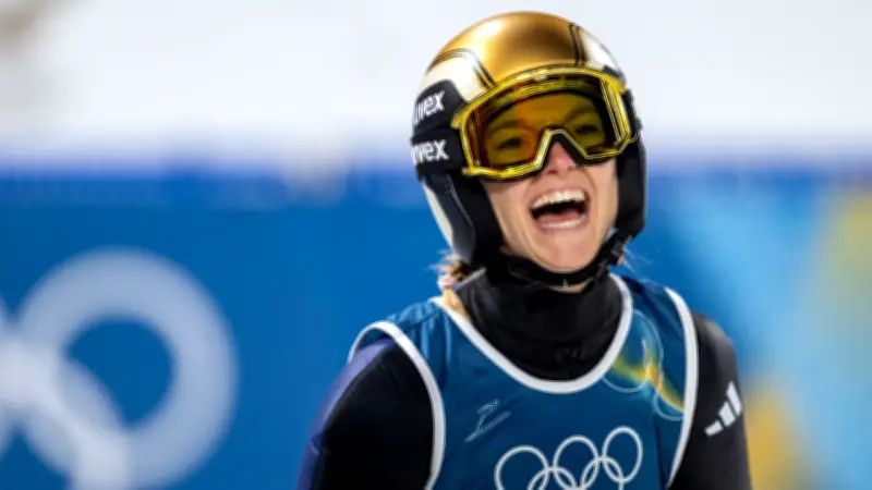 Vor Raimunds Mixed-Gold-Angriff: Fahnenträgerin Katharina Schmid aus Teamspringen gestrichen