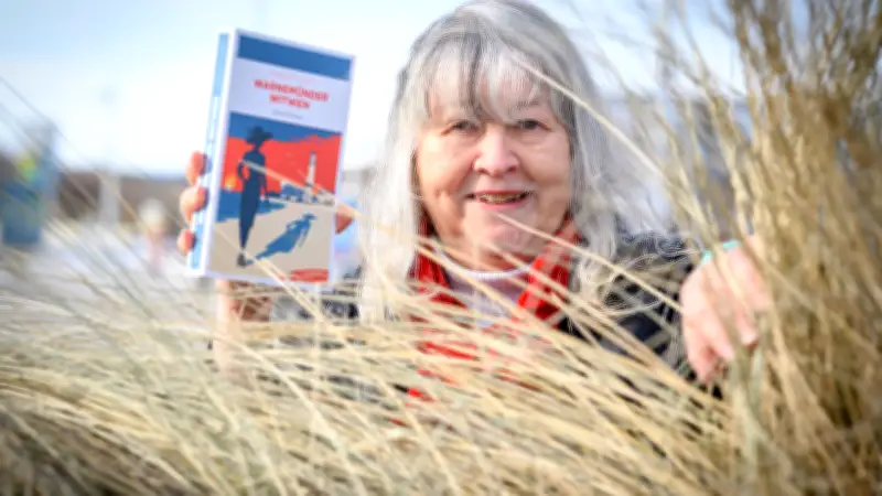 Warnemünde wird zur Krimi-Kulisse: Henrietta Hartl setzt dem Ostseebad literarisches Denkmal
