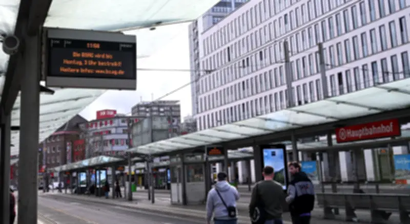 Warnstreik im Bremer Nahverkehr: Werder-Fans finden kreative Lösungen für Stadion-Anreise