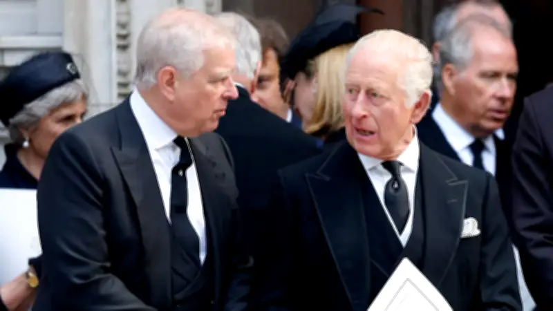 Whistleblower warnte König Charles 2019: Brisante E-Mail zu Andrews Geschäften