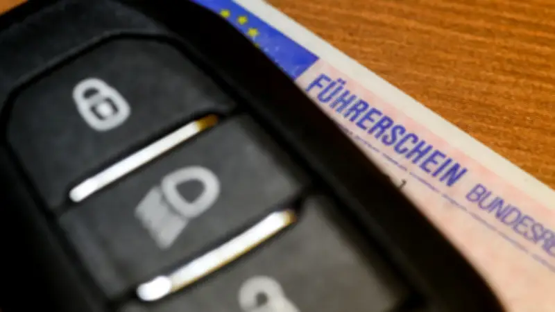 Wiederholungstäter in Uckermark: Führerscheinverlust führte zu Chaos und Gerichtsverfahren