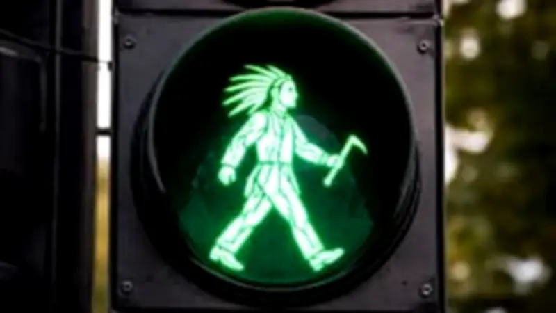 Winnetou-Ampel für Bad Segeberg: Stadtvertretung ebnet Weg für Western-Symbol