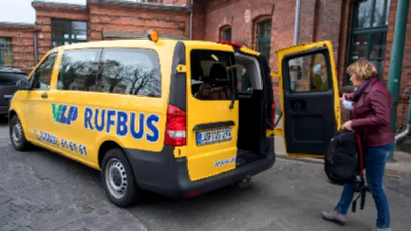 Winterchaos im Nahverkehr: Schnee und Frost bremsen Busse in Ludwigslust-Parchim aus