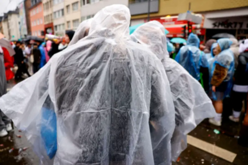 Wintereinbruch zum Karneval: Schnee und Glatteisgefahr am Rosenmontag