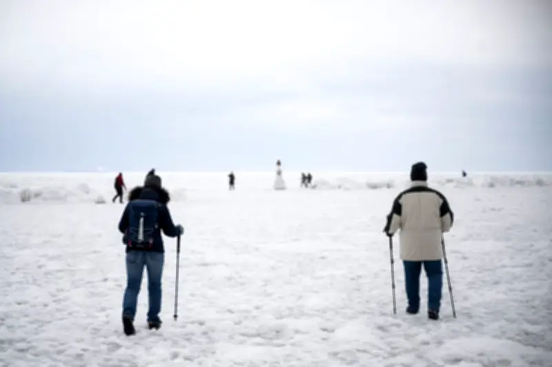 Winterwetter lockt mehr Touristen nach Mecklenburg-Vorpommern mit eisigen Naturschauspielen