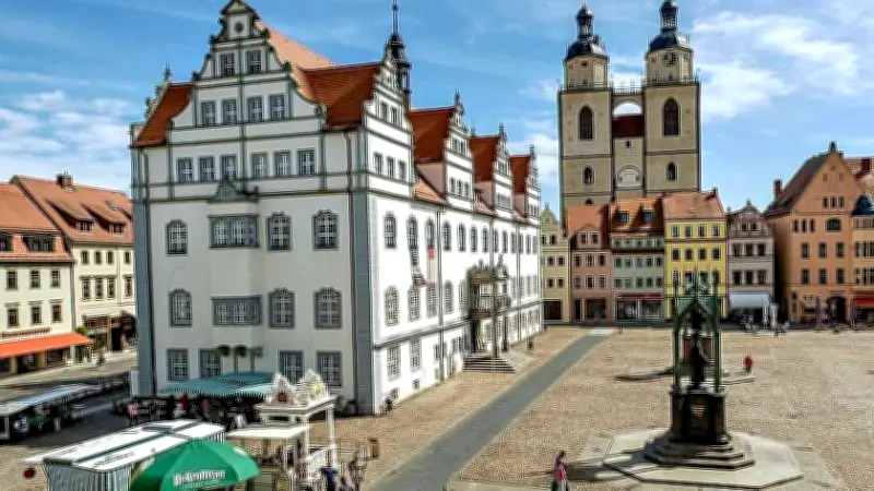 Wittenbergs Feierabendmärkte kehren 2026 zurück: Fünf Termine auf historischem Marktplatz