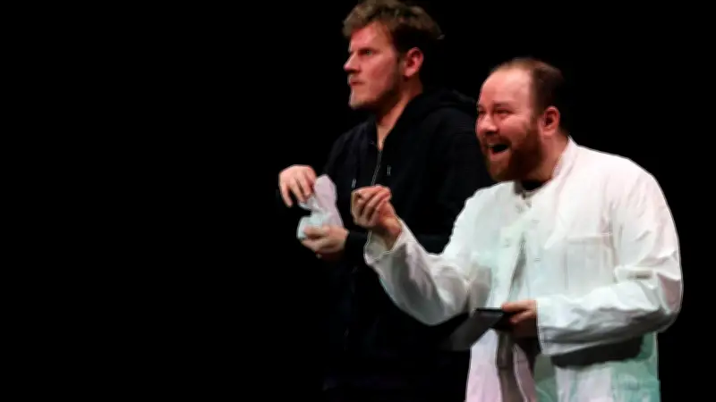 „Woyzeck“-Inszenierung in Parchim begeistert: Klassiker mit modernem Sound