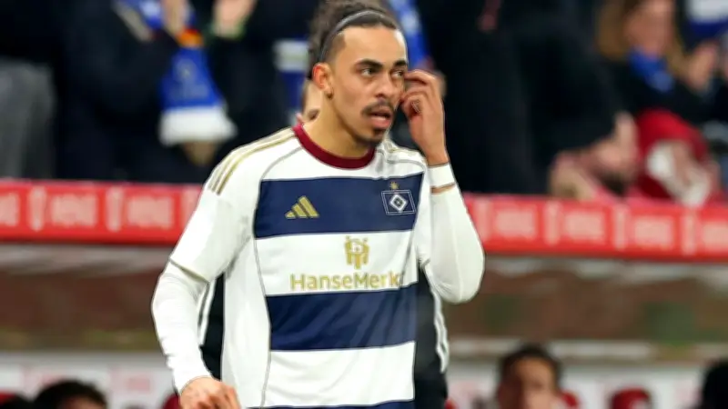 Yussuf Poulsen beim HSV: Vom Kapitän zum spielenden Co-Trainer auf dem Feld