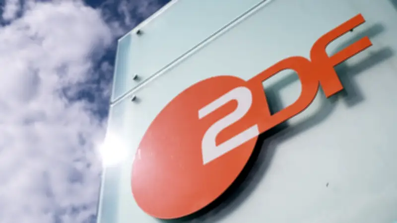 ZDF-Chefredakteurin kündigt arbeitsrechtliche Verfahren nach KI-Video-Skandal an
