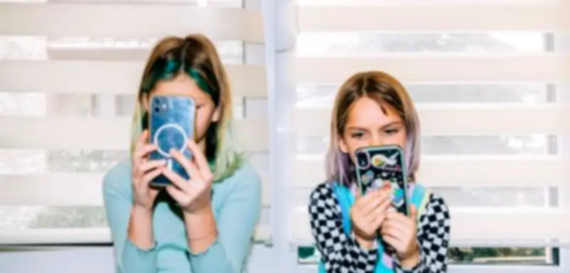 ZDF-Umfrage: Große Mehrheit der Deutschen befürwortet Social-Media-Verbot für Kinder