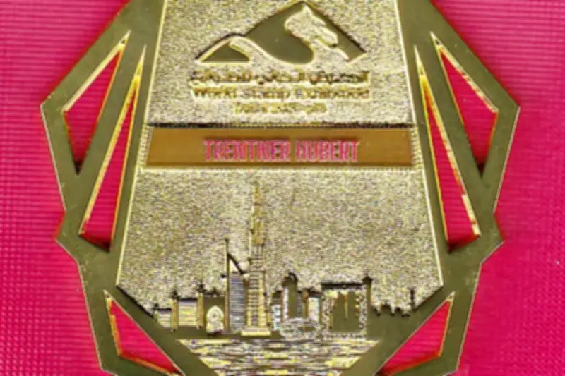 Zeitzer Philatelist gewinnt Große Silbermedaille bei Weltausstellung in Dubai