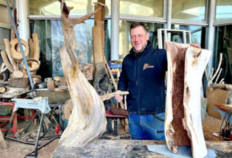 Zeitzer Tischlermeister gewinnt Gründerpreis: Der Holzhäuptling verbindet Bauhandwerk mit Kunst