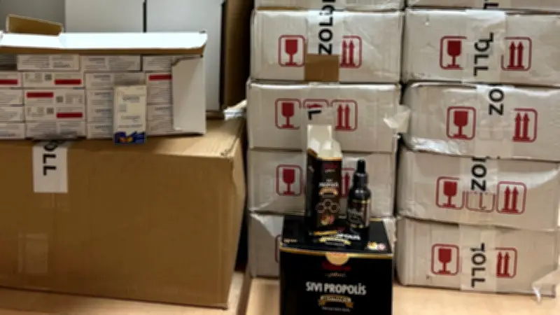 Zoll entdeckt tausende illegale Potenzmittel in Shampoo-Lieferung an Grenze