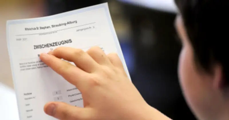 Zwischenzeugnisse in Bayern: Lernentwicklungsgespräche statt Noten und Tipps bei schlechten Bewertungen