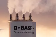 BASF verschärft Sparkurs: 4.800 Stellen gestrichen, Investitionen reduziert
