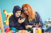 Chatbots als digitale Freunde: Wann die KI-Beziehung für Kinder problematisch wird