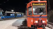DDR-Tatra in Rostock: Wenn moderne Bahnen streiken, fährt die alte Technik noch