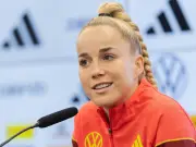 DFB-Kapitänin Giulia Gwinn pausiert im Training vor WM-Qualifikationsstart