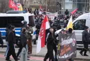 Dresden: Neonazi-Aufmarsch unter massivem Gegenprotest zum Jahrestag der Bombardierung