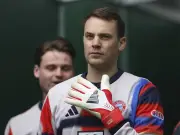 FC Bayern: Sorgen um Manuel Neuer - Torwart mit Wadenproblemen ausgewechselt