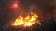 Feuerwehr-Einsatz bei Belgrader Derby: Partizan-Fans zünden Auswärtsblock an