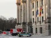 Feuerwehreinsatz im Reichstagsgebäude beendet: Gasmelder löste Alarm aus