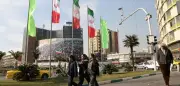 Gedenkfeiern in Iran: Regimekritische Sprechchöre trotz brutaler Niederschlagung der Proteste