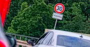 Gerichtsurteil: München muss sofort Tempo 30 auf Mittlerem Ring wieder einführen